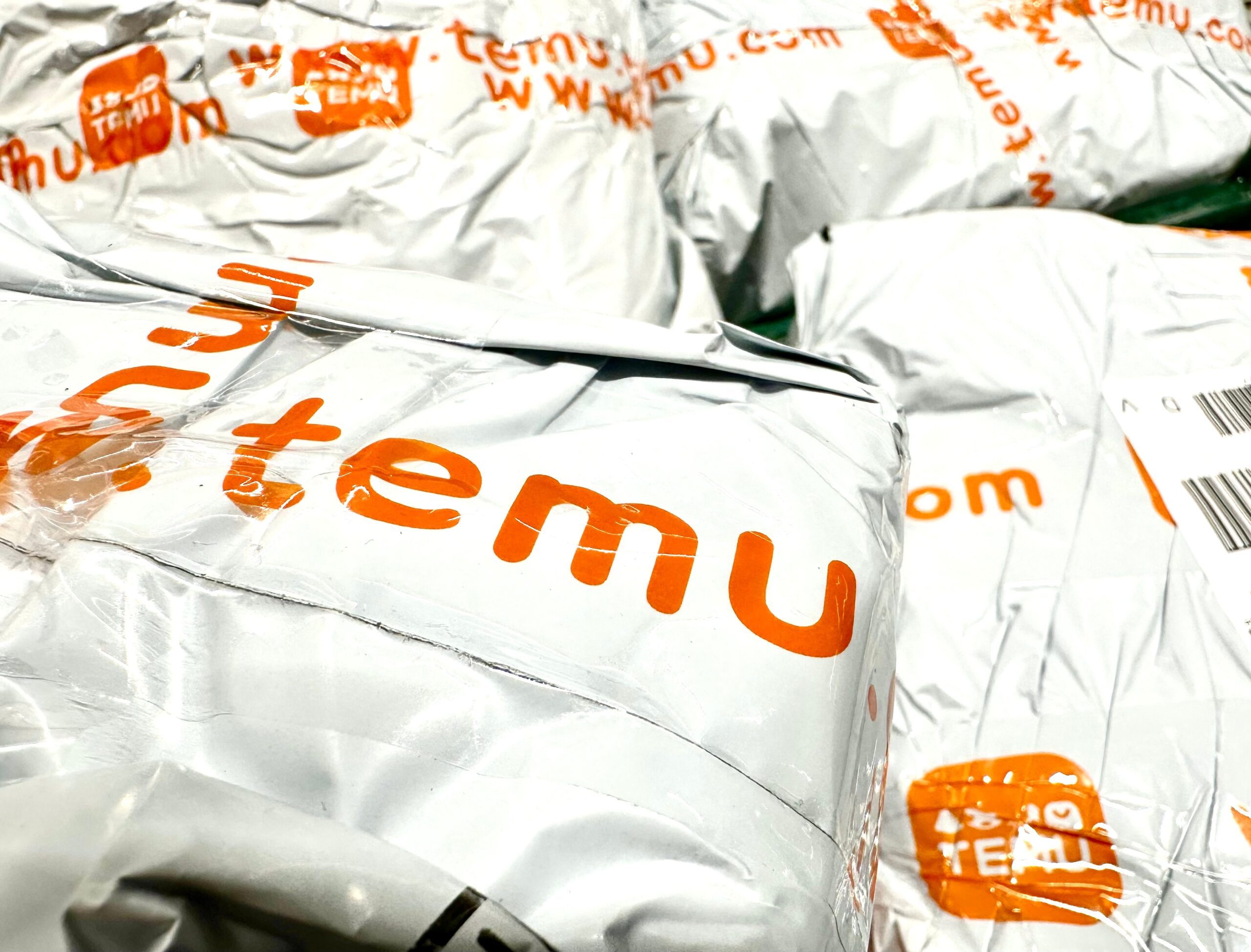 Members of Congress want the FBI and SEC to investigate Temu.