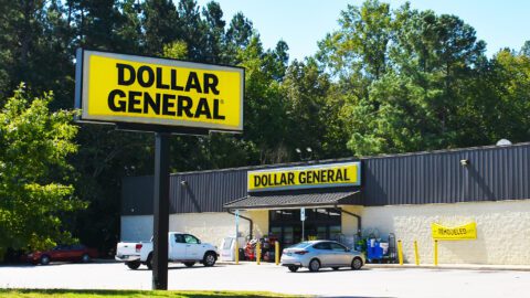 Dollar General store exterior