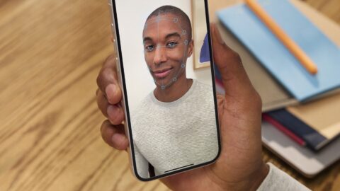 The Warby Parker Advisor virtual try-on tool debuted in May.