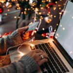 OnlineHolidayAdobeStock_297526489_800x500