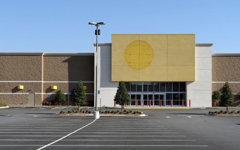 Store Openings and Closures Slow in 2026 as Retailers Take Stock