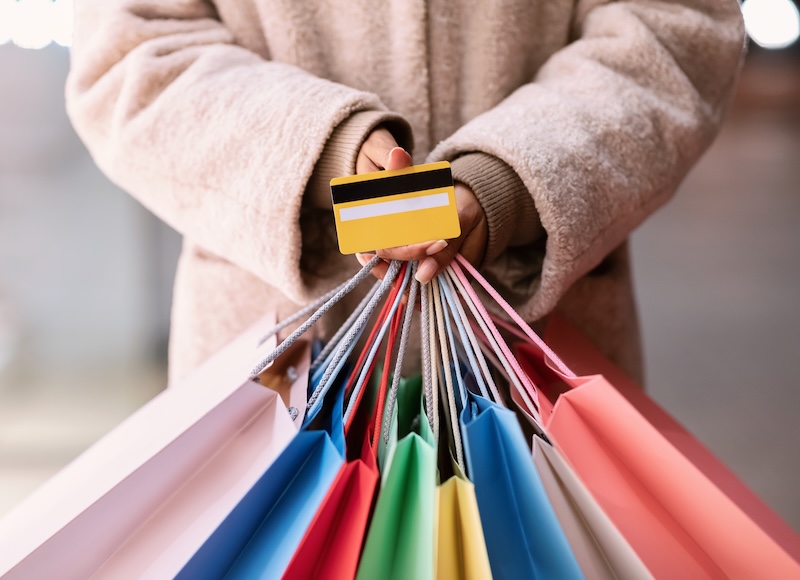 Holiday Shoppers Started Earlier, Planning to Spend More Yahoo